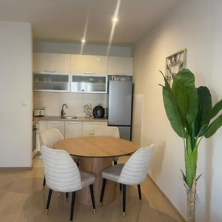 Apartament Astra